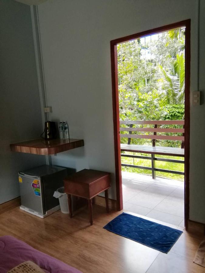 Hotel Baan Suan Tondin Satun Exterior foto