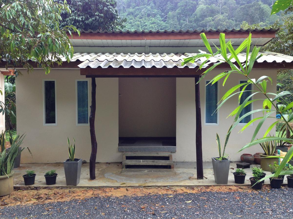 Hotel Baan Suan Tondin Satun Exterior foto
